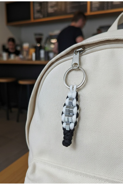 MinAccessory Somon Detaylı İp Taraftar Beşiktaş Anahtarlık