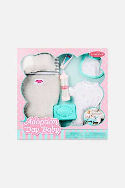 Madame Alexander مستلزمات الطفل ليوم التبني