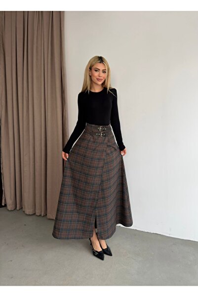 aytenli تنورة طويلة منقوشة بخصر عالٍ ونصف حزام وتفاصيل مفصلة وأزرار مخفية قاب...