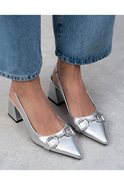 İZCE MODA Women's Heeled Pointed Ankle Strap Silver Color Matte