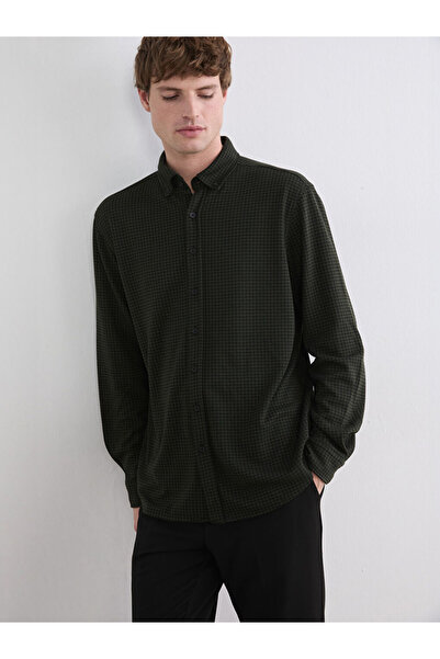 LC Waikiki قميص رجالي كاكي بقصة عادية بنقشة الدبل