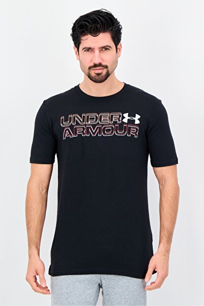 Under Armour Men Loose Fit Short Sleeve Outdoor T-Shirt, Black