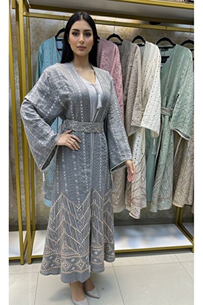 ONE WAY FASHION A 3-piece abaya set: inner dress and belt