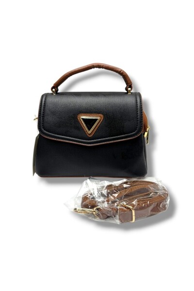 Cakgo 300-26 Δερμάτινη τσάντα με τριγωνική αγκράφα με λεπτομέρειες για το χέρ...