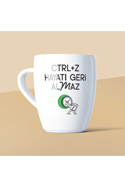 CTRL+Z Hayatı Geri Almaz Mottolu Beyaz Seramik Kupa