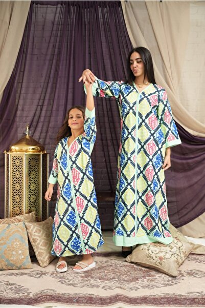 AFandina Mother and daughter jalabiya set with a harmonious design and luxuri...