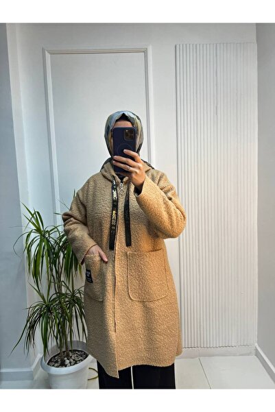 LAYDA KADIN GİYİM TESETTÜR KABAN