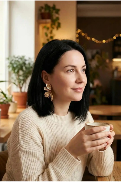 Dorvina 316L Steel Gold Color Lotus Leaf Women's Earrings Non-Tarnish |   Stylish and Durable Plug-In