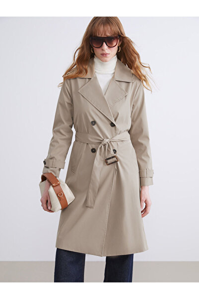 LC Waikiki Beige Double Breasted Collar Women's Trench Coat