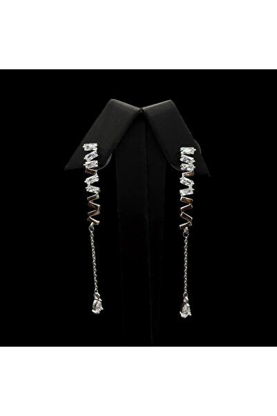 Generic طقم حلق فضي فخم بتصميم مميز و ضمان على اللون