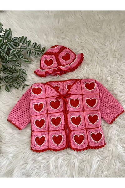 ARTTMACRAME Heart Patterned Hand Knitted Pink Baby Cardigan and Beanie Set