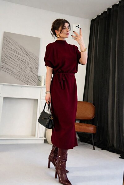 winter club Tricot Midi Dress with Belt