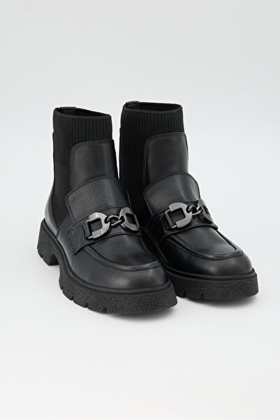 Jande Kadın Siyah Çorap Detaylı Bot – Zincir Aksesuarlı Hakiki Deri Kışlık Bot