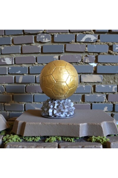 FIGURİFY Ballon d’Or Altın Top Kupası – İsme Özel Kişiselleştirilebilir Futbol Ödülü - Orta Boy(17 cm)