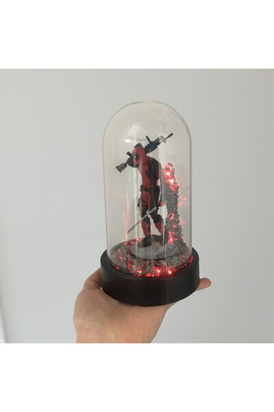 FIGURİFY Deadpool Işıklı Fanuslu Figür | Marvel Diorama Koleksiyon – 21×11 cm