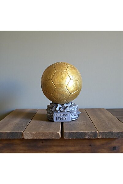 FIGURİFY Ballon d’Or Altın Top Kupası – İsme Özel Kişiselleştirilebilir Futbo...