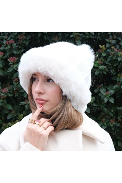 YENGEÇ Plush Fur White Beret with Pompon