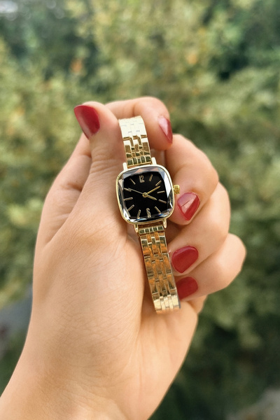 Tulpar New Season Special Design Numeral Retro Women's Wristwatch