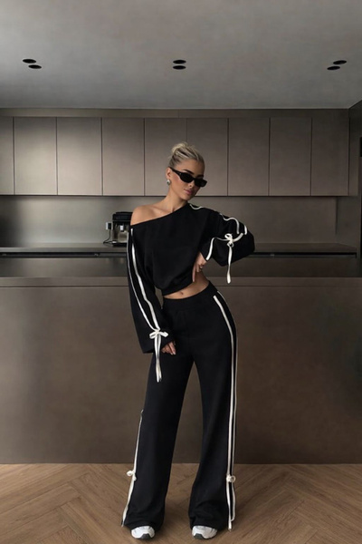 Keywest Kadın Kolları Fiyonklu Siyah Kayık Yaka Crop Eşofman Altı Takım