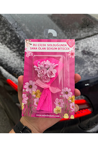 Mini Buket Bu Çiçek Solduğunda Sana Olan Sevgim Bitecek -