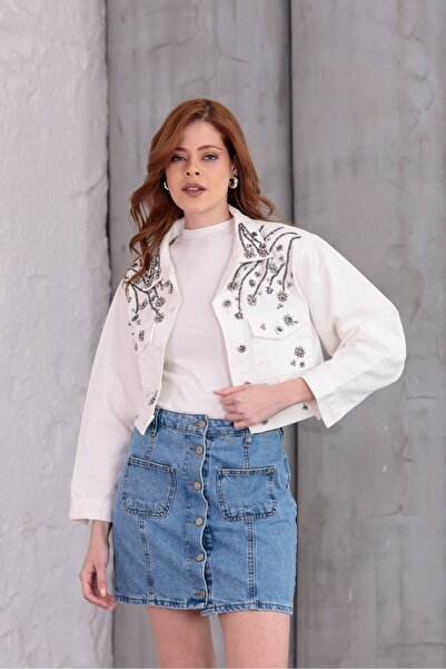 RENGARENG Kadın Kot Ceket Taş Boncuk Detaylı Beyaz Crop Denim Ceket