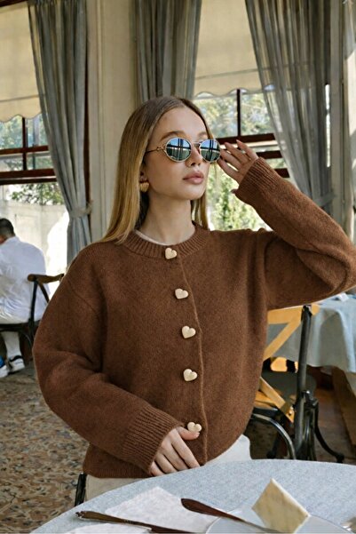 KURGAN TEKSTİL Women's Heart Button Detailed Crew Neck Knitwear Cardigan