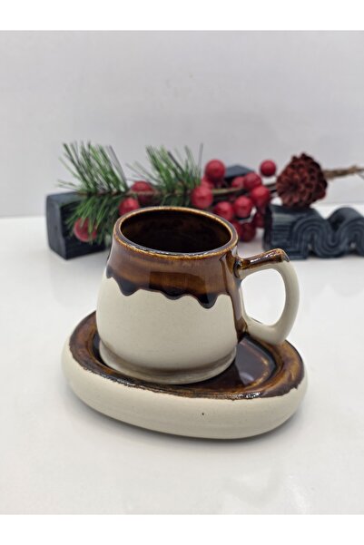 El Yapımı Stoneware Kahve Fincanı & Oval Form Tabak – Drip Sır Tasarım