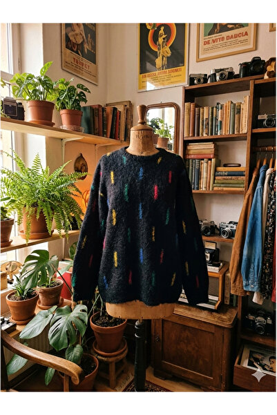 Namaste Vintage Knitted Pattern Winter Sweater in Wool Mohair