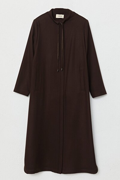 Nihan Büyük Beden Bağcık Detaylı Manto Kahve