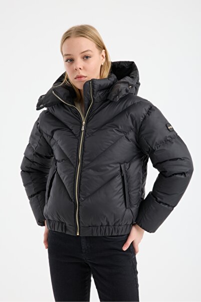 G-FOX Women's Detachable Hooded Short Puffer Winter Coat Casual Suitable for Daily and Sports Use 8823