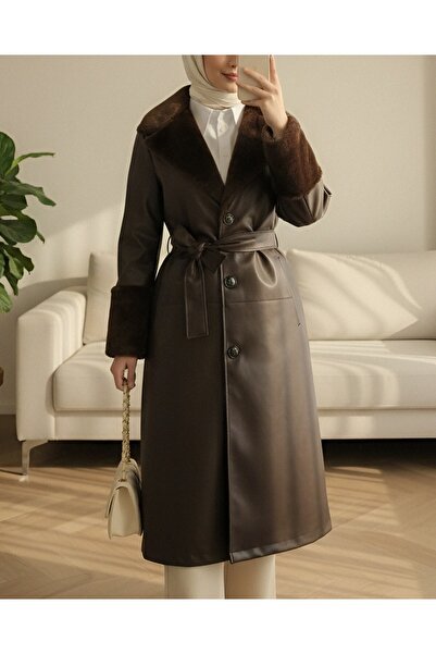 Modamorfo Palton din piele cu nasturi în față și curea - K. Maro