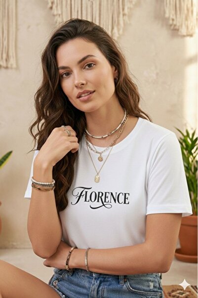 BW Bravely Wear تي شيرت نسائي أساسي برقبة دائرية من فلورنس مطبوع