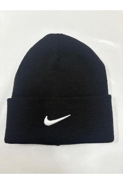 Nike Unisex hat with embroidered logo