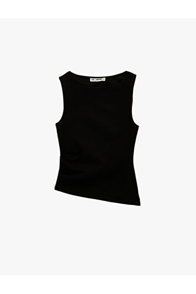 Koton Slim Fit Asymmetrical Cut Sleeveless Boat Neck Blouse