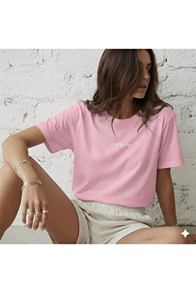 BW Bravely Wear Γυναικείο μπλουζάκι με στάμπα Love Hurts, βασικό με λαιμόκοψη...