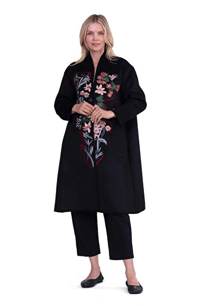 Invee قبعة صوف مطرزة طبيعية باللون الأسود 7087