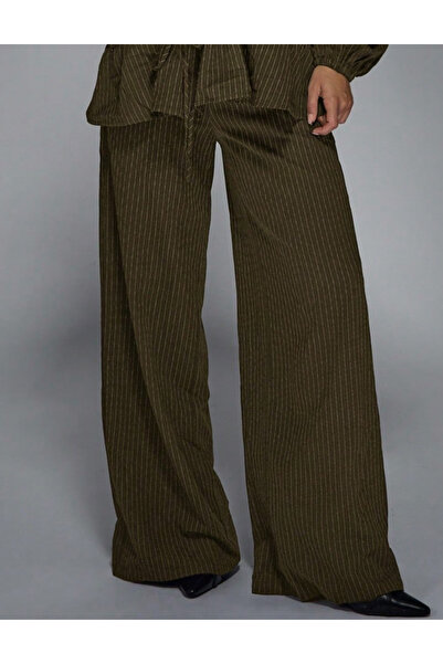 Missguided trousers, khaki