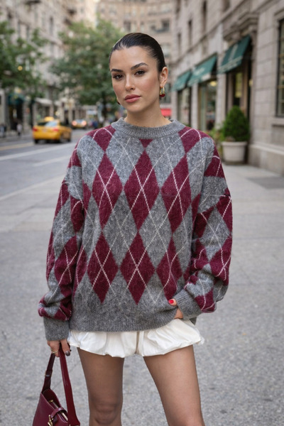 Get Crazy Women's Crew Neck Argyle Knit Sweater