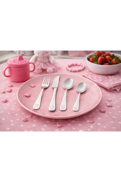 Dania 🍴 طقم ملاعق أطفال ستيل سادة صغيرة (ملعقة + شوكة + سكين + ملعقة صغيرة) – 4 قطع ✨