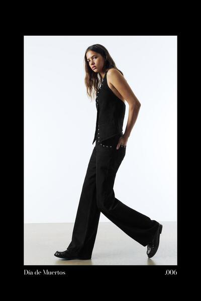 Pull & Bear Siyah zımbalı straight fit jean