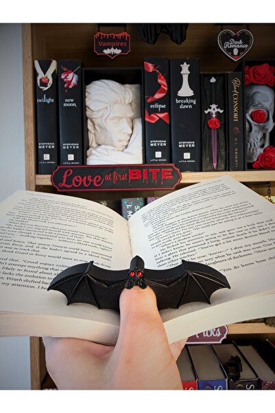 Gonulella Finger Hole Book Page Holder Reading Apparatus