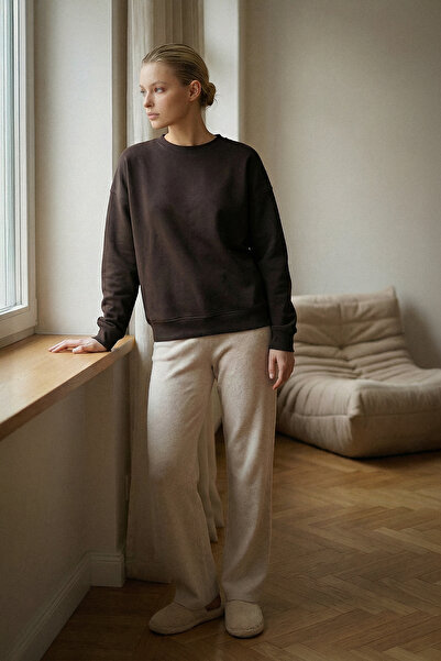 Amia&Co. Beige Basic Sweatpants with Elastic Waist Detail