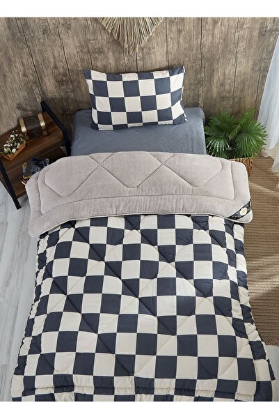 MARLA HOME Single Diamond Patterned - Multicolored Geometric Quilt Set