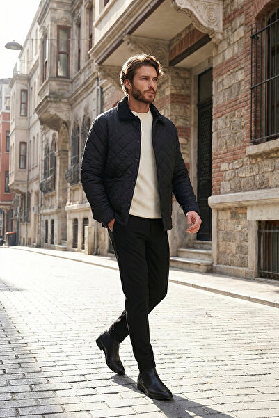 Buratti معطف مبطن بقصة عادية مع تفاصيل مخملية للرجال موديل 497LEROY