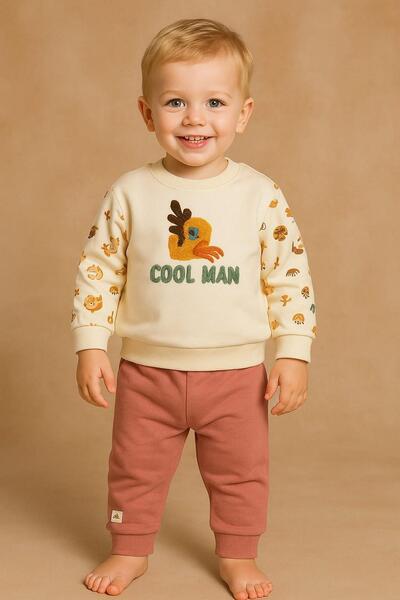 dinamik çocuk Baby Boy 2-Piece Seasonal Tracksuit Set Cool Man Embossed Embro...