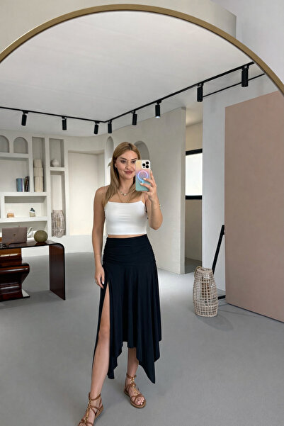 Sezgi Tekin Fusta Gode neagră cu detaliu de un singur deschidere