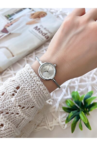 Ferrucci ساعة يد نسائية صغيرة الحجم مع سوار، سلسلة خاصة، لا تفقد لونها