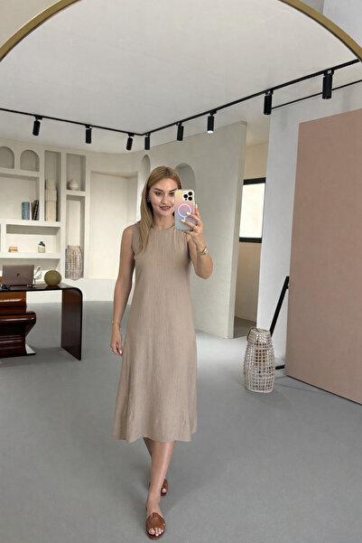 Sezgi Tekin Φόρεμα μίντι από υφή κραδασμένης μολύβδου βιζόν