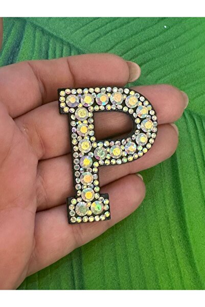 Gönülden Tasarım Emblema cu litera P de 5x4 cm, care se lipsește prin călire