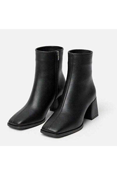 OCHRE حذاء نسائي أسود اللون – كعب متوسط ​​السمك، مزود بسحاب، مقدمة مربعة، كاج...